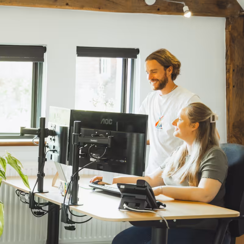 staff-at-computer